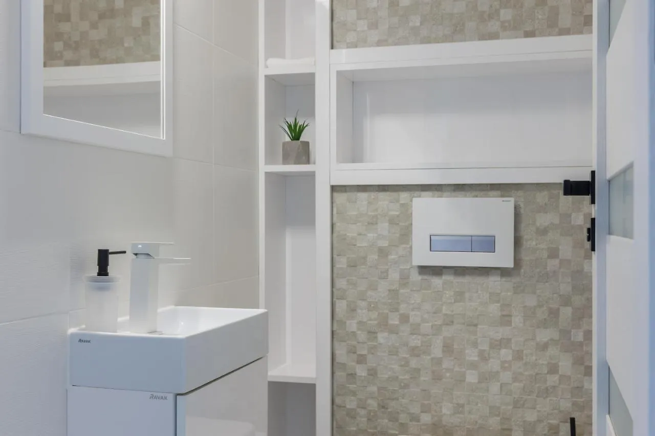 Daire Noir Hotel - Penthouse Apartman Segedin