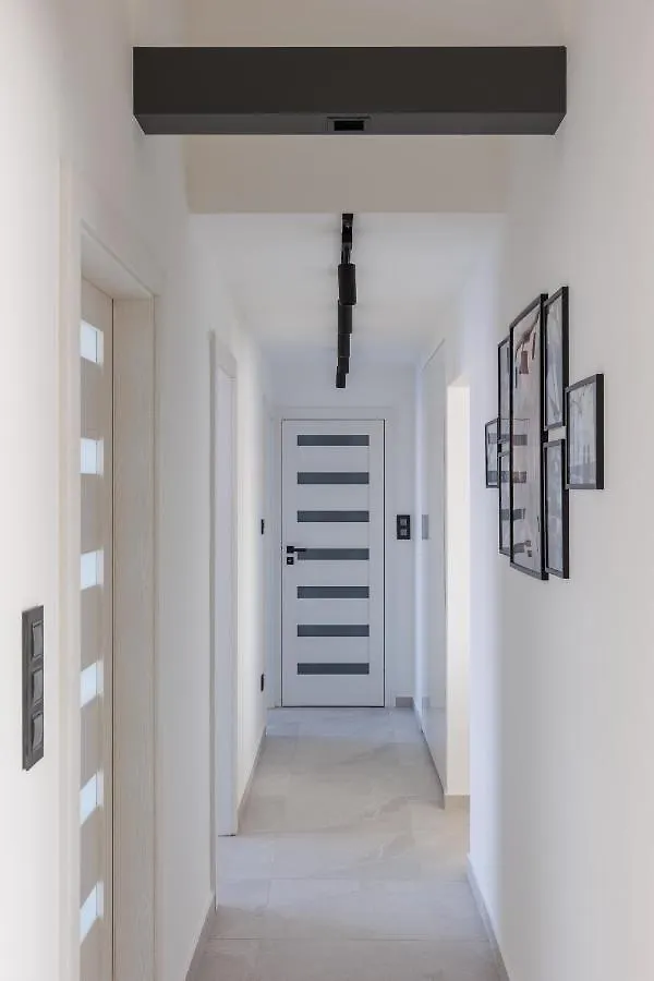 Noir Hotel - Penthouse Apartman Segedin 0*,  Macaristan